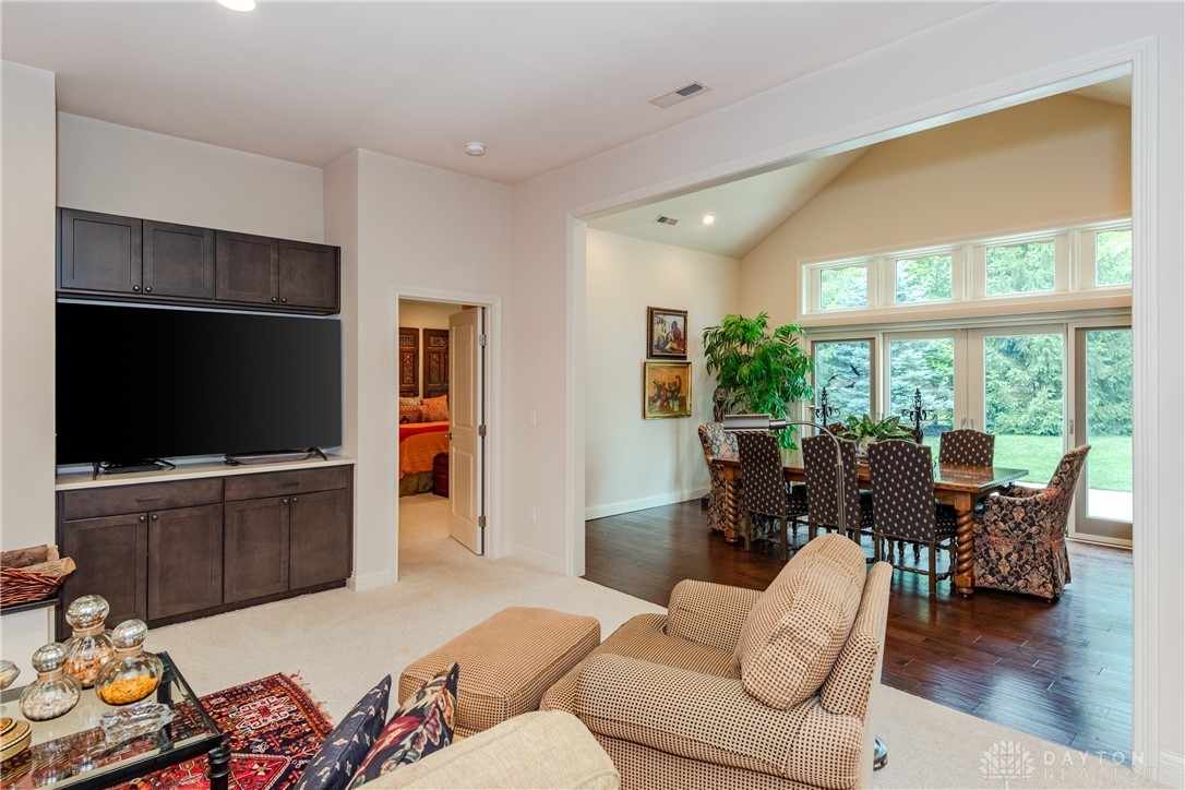 197 Harbour Drive, Springboro, Ohio image 11