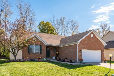 Photo of 4785 Belmont Place, Dayton, OH 45424 (MLS # 949795)