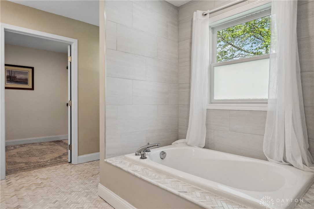 1125 Ankeney Road, Beavercreek, Ohio image 36