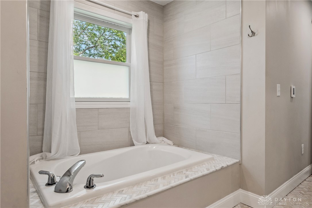 1125 Ankeney Road, Beavercreek, Ohio image 35