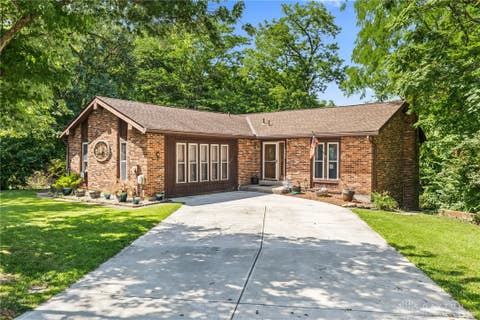 Photo of 6553 Gretel Court, Liberty Twp, OH 45044 (MLS # 963287)