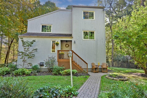 Photo of 3920 Feedwire Road, Bellbrook, OH 45440 (MLS # 971152)