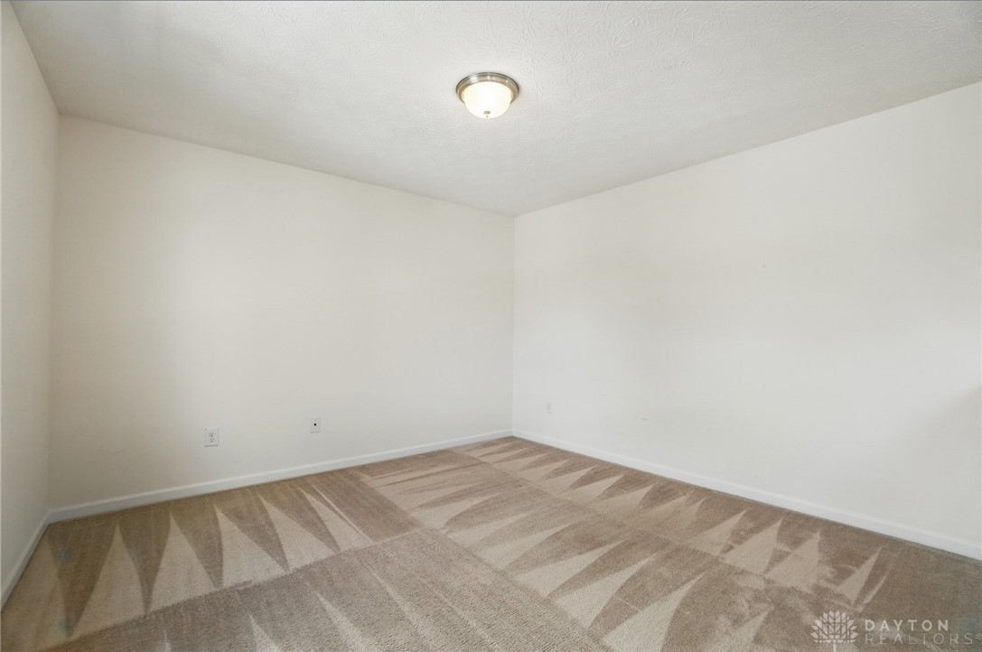 1298 Artesian Lane, Fairborn, Ohio image 24