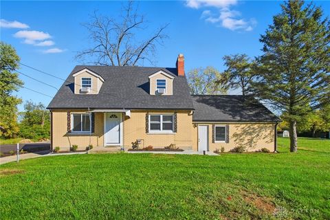 Photo of 2512 Harshman Road, Dayton, OH 45424 (MLS # 946237) Photo of 2512 Harshman Road, Dayton, OH 45424 (MLS # 946237)