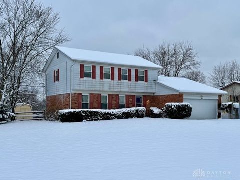Photo of 7889 Manor Drive, West Chester, OH 45069 (MLS # 948896)