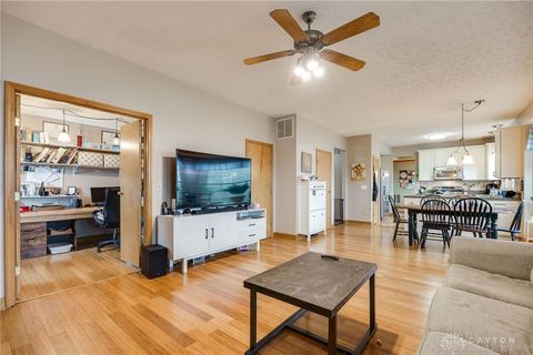 Tiny photo for 6322 Ring Neck Drive, Dayton, OH 45424 (MLS # 944363)