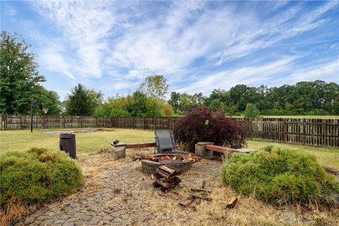 Tiny photo for 6322 Ring Neck Drive, Dayton, OH 45424 (MLS # 944363)