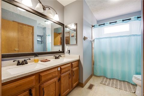 Tiny photo for 6322 Ring Neck Drive, Dayton, OH 45424 (MLS # 944363)