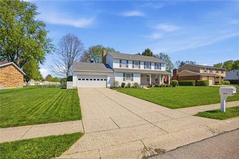 Photo of 1810 Carlyle Drive, Piqua, OH 45356 (MLS # 957622)
