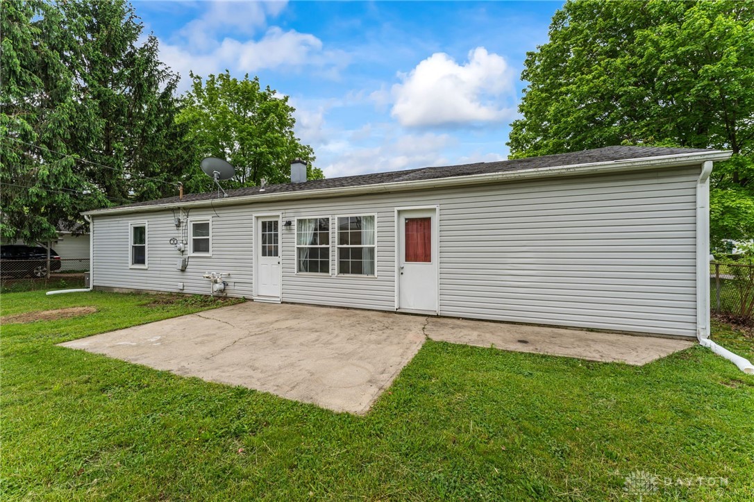 1896 Kylemore Drive, Xenia, Ohio image 32