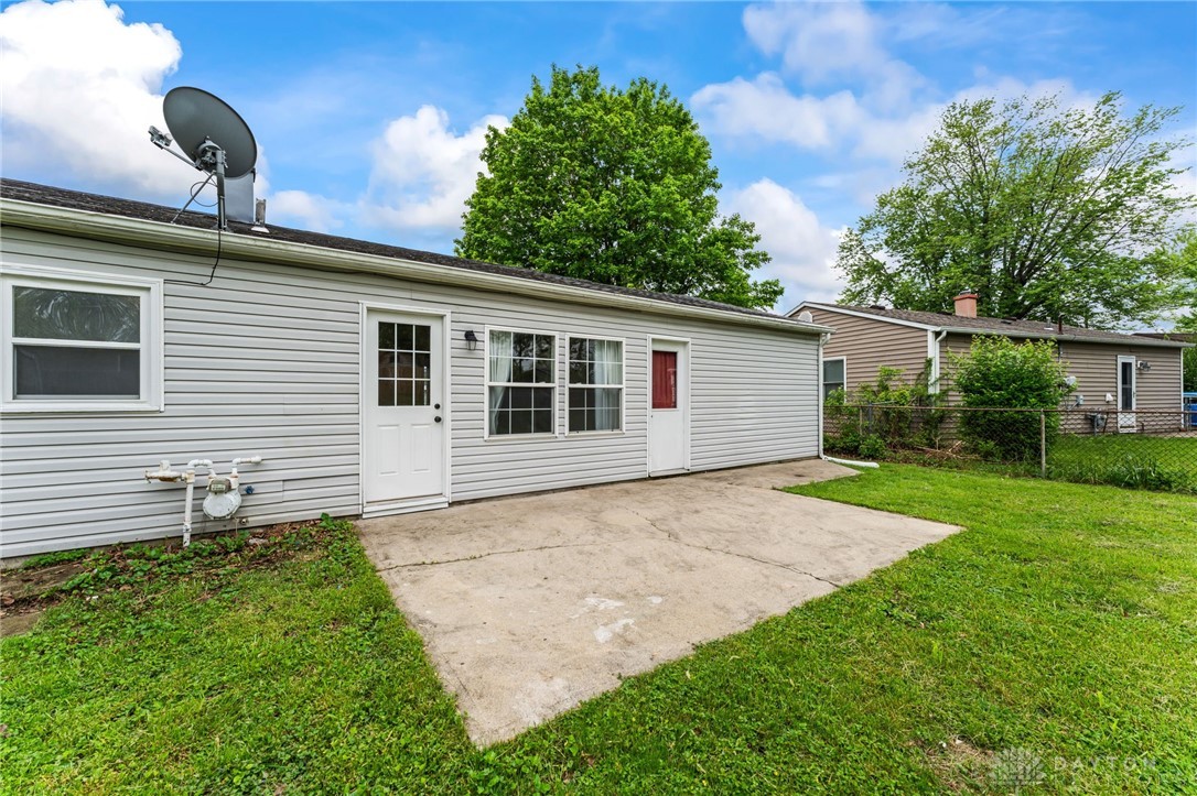 1896 Kylemore Drive, Xenia, Ohio image 31