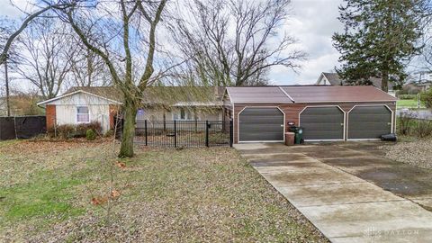 Photo of 2165 E Central Avenue, Miamisburg, OH 45342 (MLS # 949303)