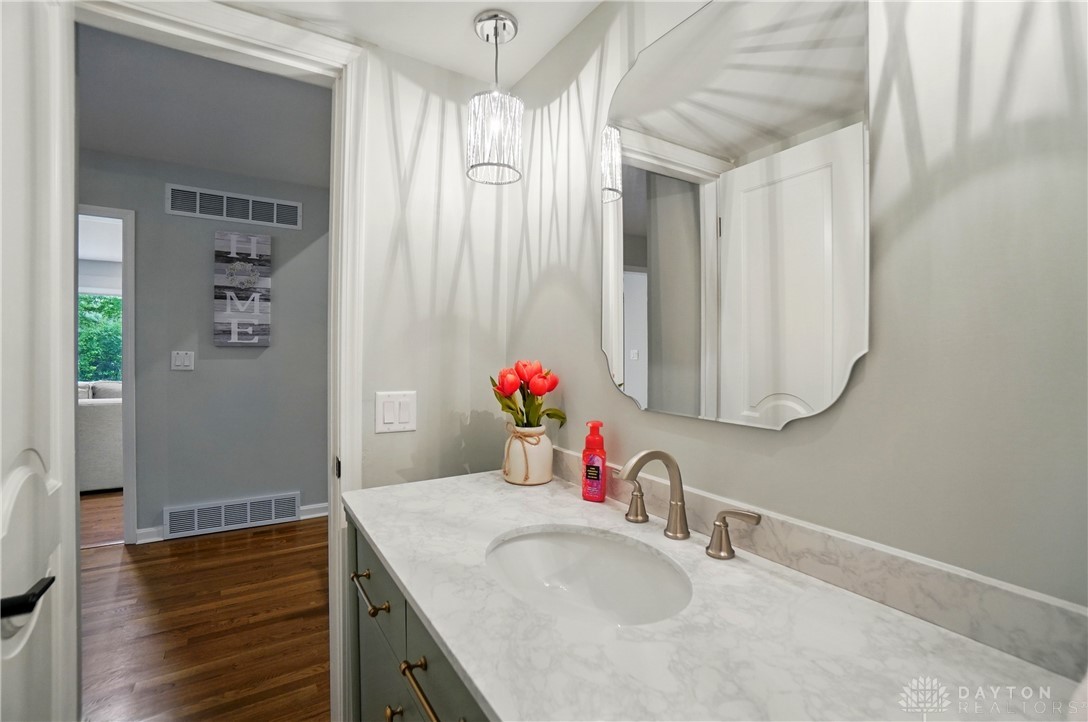 8415 Crestdale Court, Cincinnati, Ohio image 36