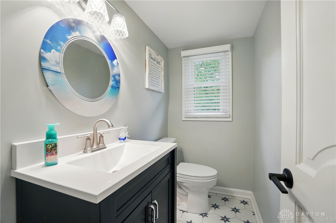 8415 Crestdale Court, Cincinnati, Ohio image 25
