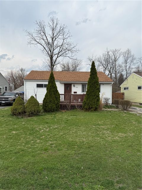 Photo of 235 Loretta Drive, Dayton, OH 45415 (MLS # 955364)