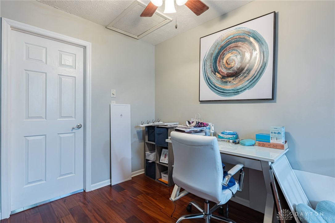 2540 Greenside Drive, Beavercreek, Ohio image 22
