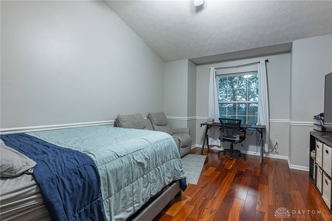 2540 Greenside Drive, Beavercreek, Ohio image 18