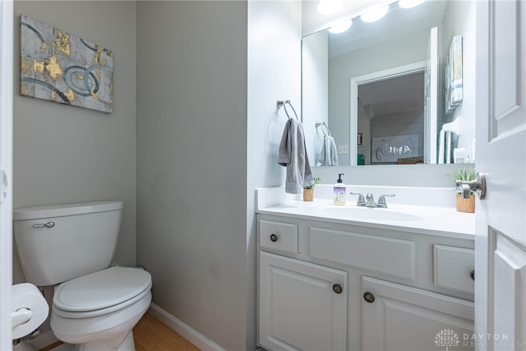 2540 Greenside Drive, Beavercreek, Ohio image 29