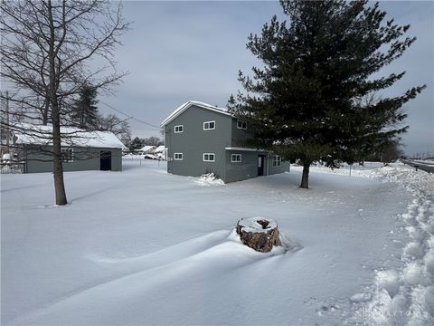 Photo of 3401 Dryden Road, Moraine, OH 45439 (MLS # 950437)