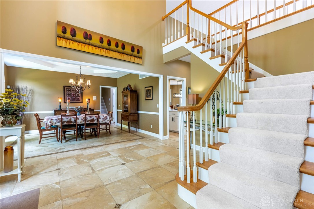 1370 Soaring Heights Drive, Dayton, Ohio image 23
