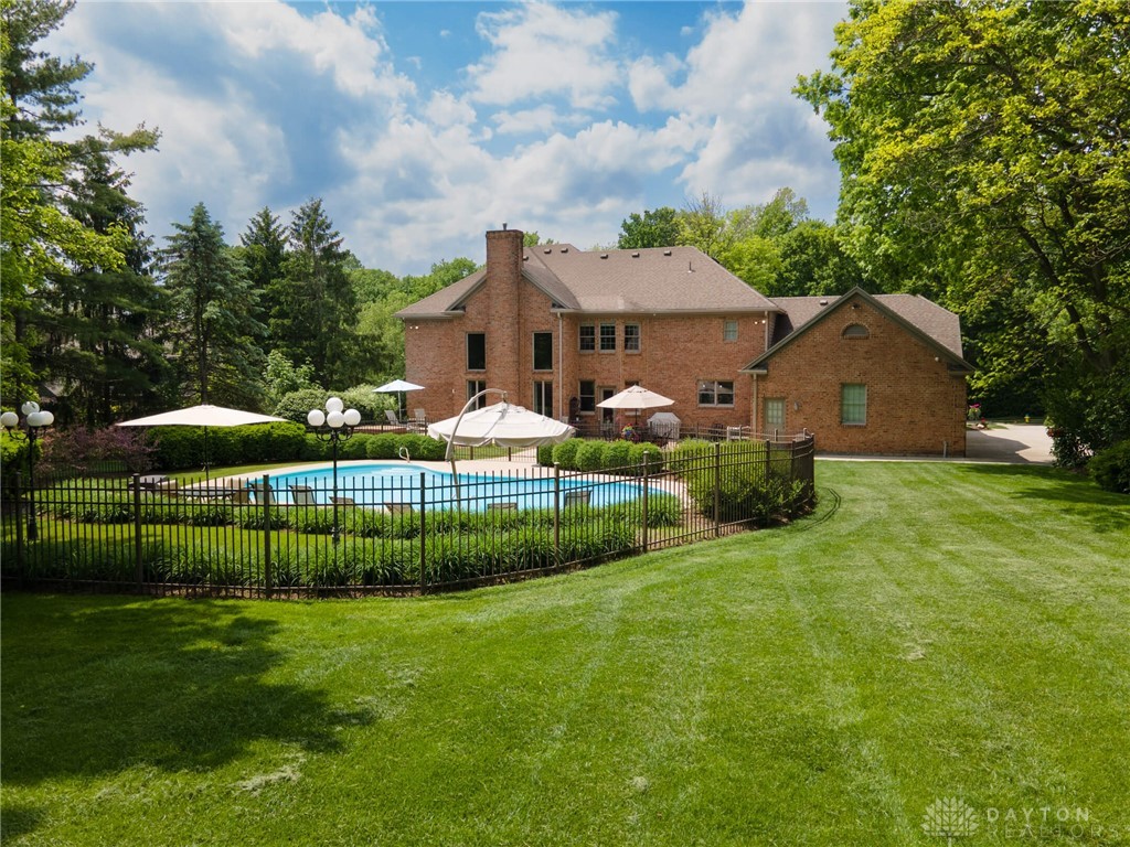 1370 Soaring Heights Drive, Dayton, Ohio image 12