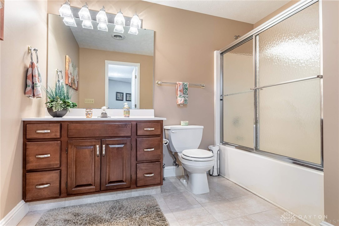 1370 Soaring Heights Drive, Dayton, Ohio image 47