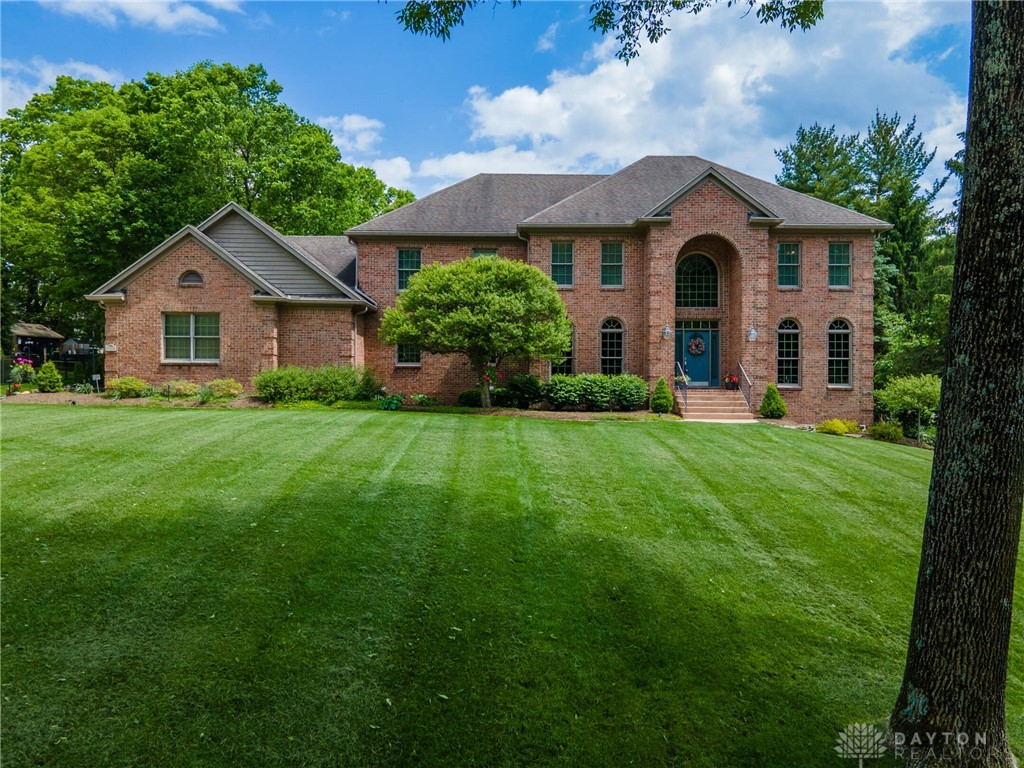 1370 Soaring Heights Drive, Dayton, Ohio image 2