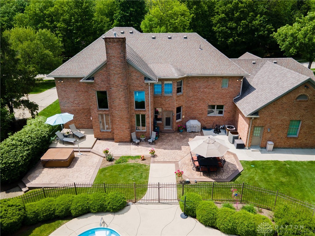 1370 Soaring Heights Drive, Dayton, Ohio image 13