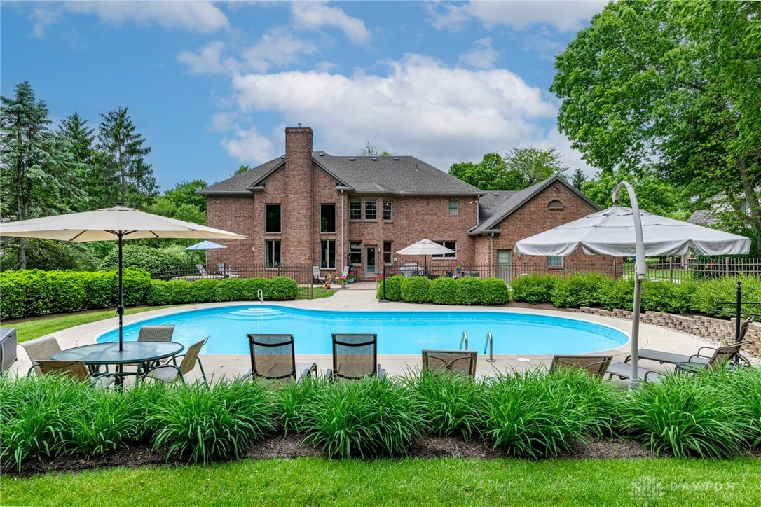 1370 Soaring Heights Drive, Dayton, Ohio image 8