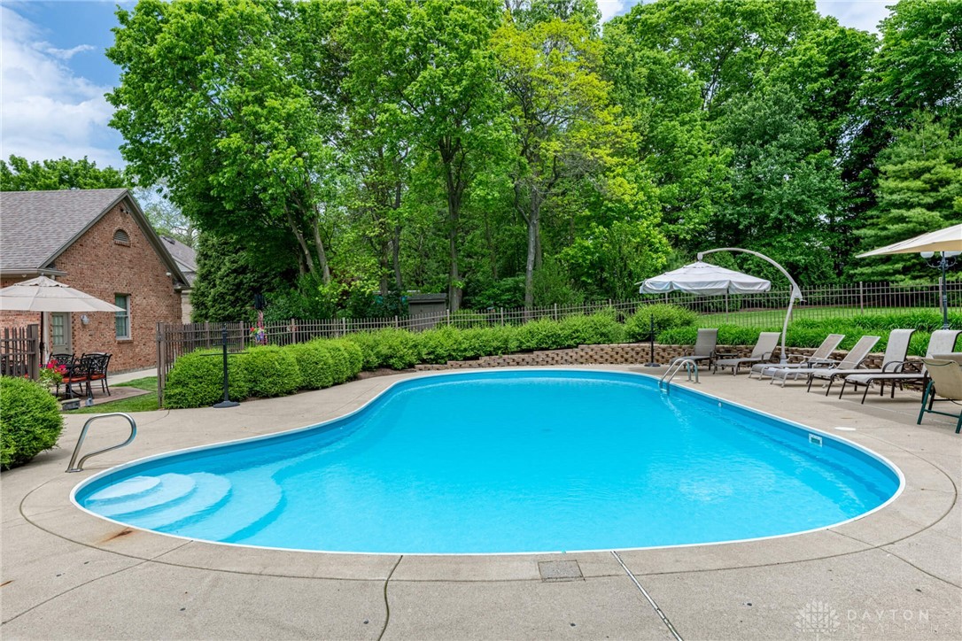 1370 Soaring Heights Drive, Dayton, Ohio image 7