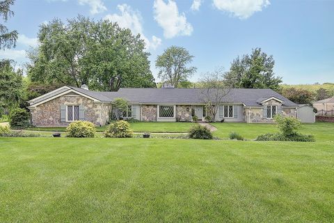 Photo of 6107 Old Spanish Trail, Washington Twp, OH 45459 (MLS # 958629)