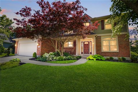 Photo of 2044 Griffon Place, Centerville, OH 45459 (MLS # 959226)