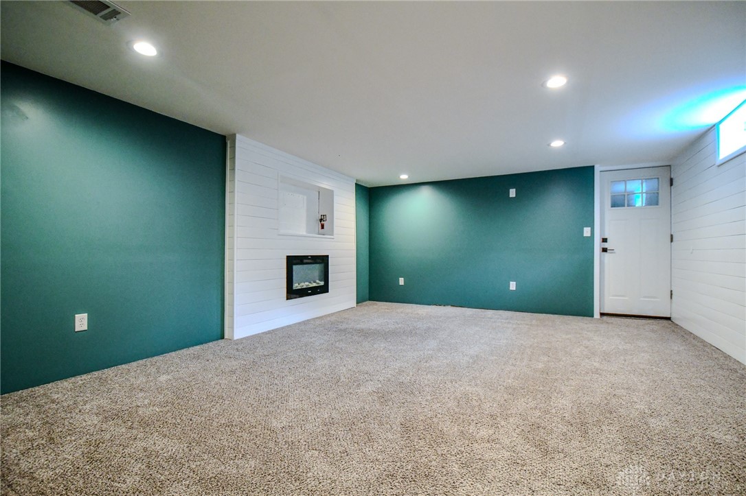 1519 Surrey Road, Troy, Ohio image 34