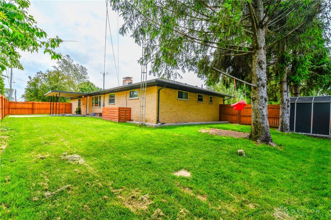 1519 Surrey Road, Troy, Ohio image 43