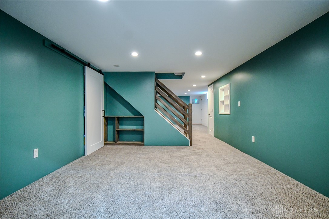 1519 Surrey Road, Troy, Ohio image 32