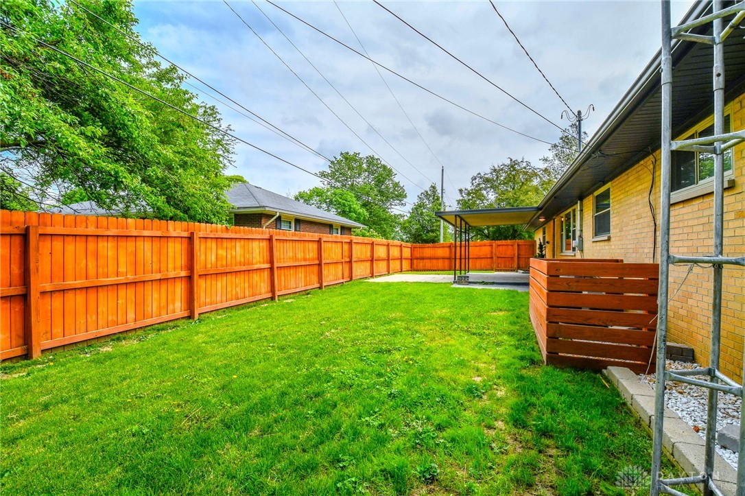 1519 Surrey Road, Troy, Ohio image 44