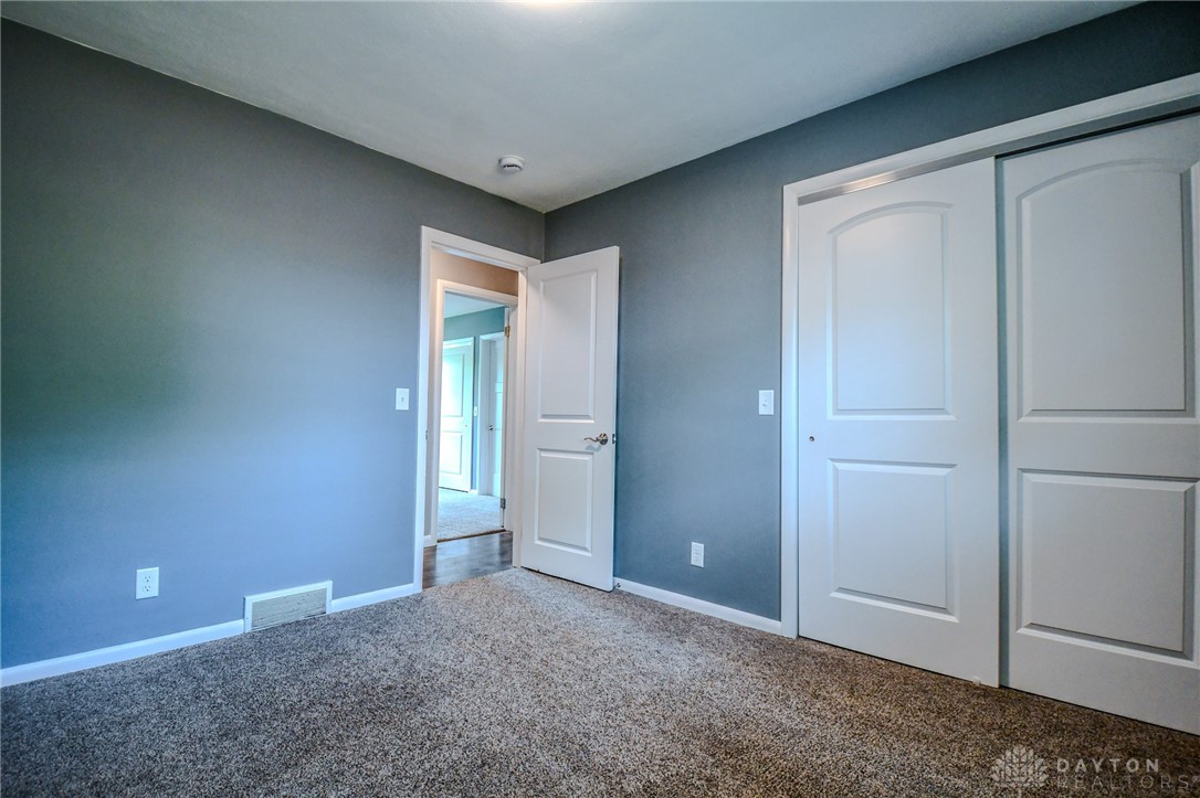 1519 Surrey Road, Troy, Ohio image 31