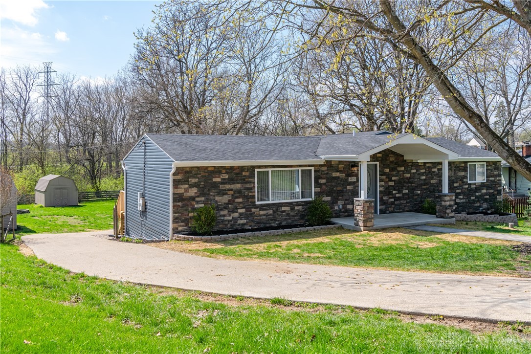 4079 Ken Klare Drive, Beavercreek, Ohio image 4