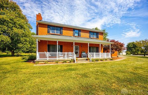 Photo of 1697 Krucker Road, Hamilton, OH 45013 (MLS # 943673)