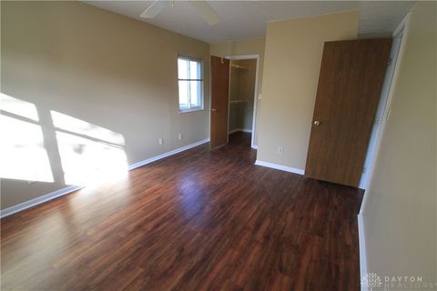 Tiny photo for 1400 Lake Pointe Way #4, Dayton, OH 45459 (MLS # 946587)