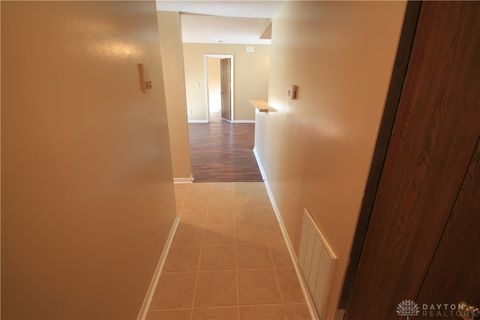 Tiny photo for 1400 Lake Pointe Way #4, Dayton, OH 45459 (MLS # 946587)