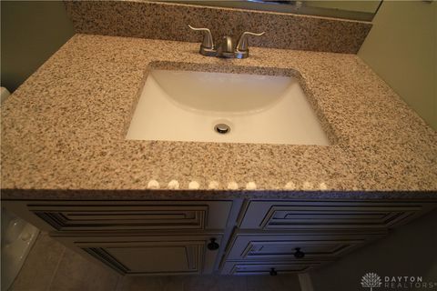 Tiny photo for 1400 Lake Pointe Way #4, Dayton, OH 45459 (MLS # 946587)