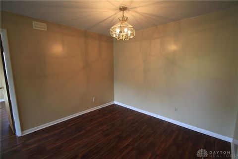Tiny photo for 1400 Lake Pointe Way #4, Dayton, OH 45459 (MLS # 946587)