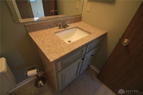 Tiny photo for 1400 Lake Pointe Way #4, Dayton, OH 45459 (MLS # 946587)