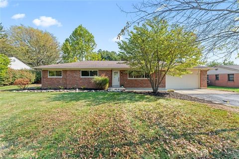 Photo of 1010 Renown Road, Beavercreek, OH 45430 (MLS # 946139)