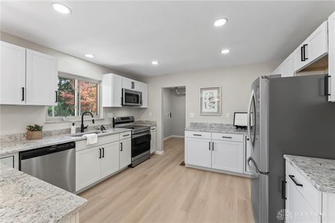 Tiny photo for 1010 Renown Road, Beavercreek, OH 45430 (MLS # 946139)