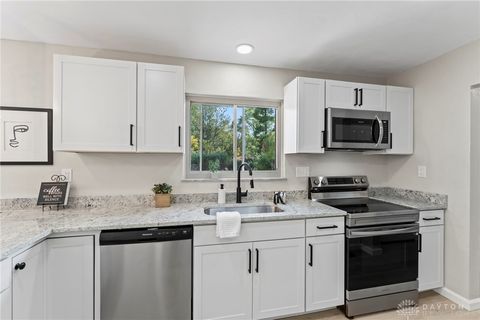 Tiny photo for 1010 Renown Road, Beavercreek, OH 45430 (MLS # 946139)