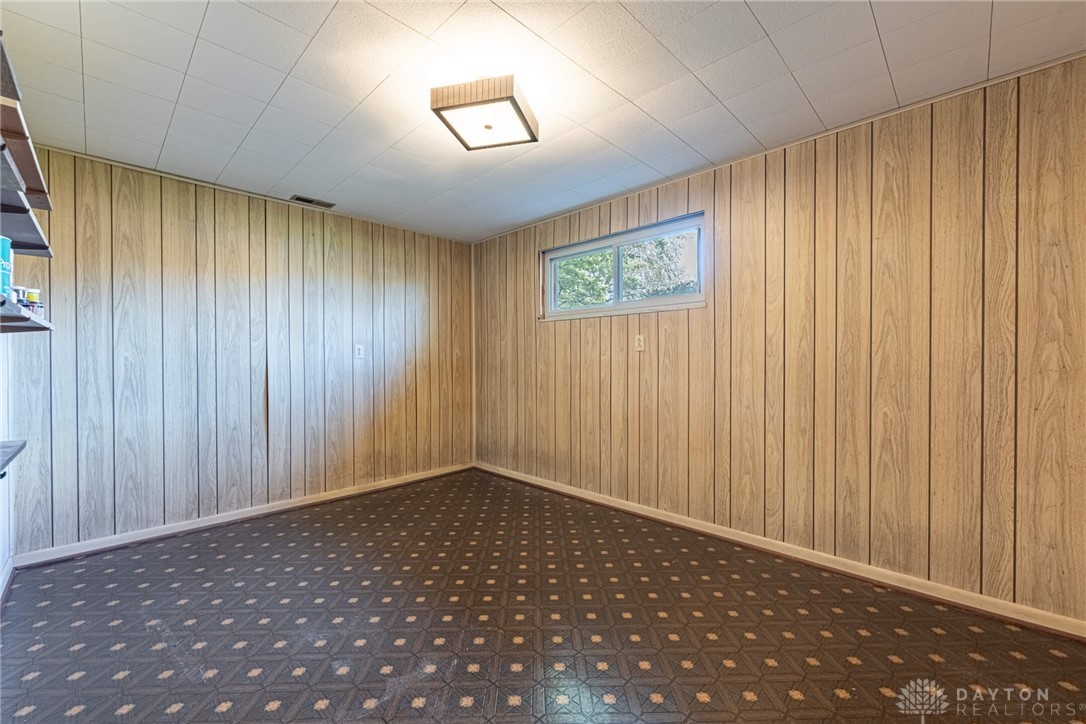 4632 Glenheath Drive, Dayton, Ohio image 32