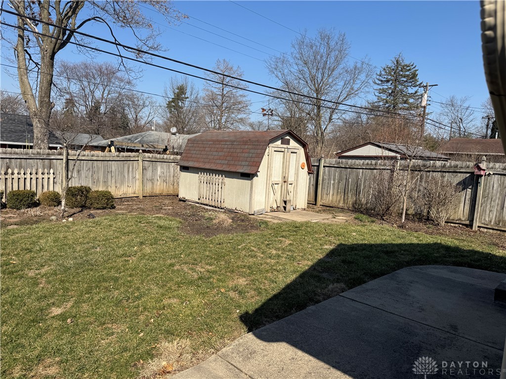 1749 W Stroop Road, Kettering, Ohio image 9