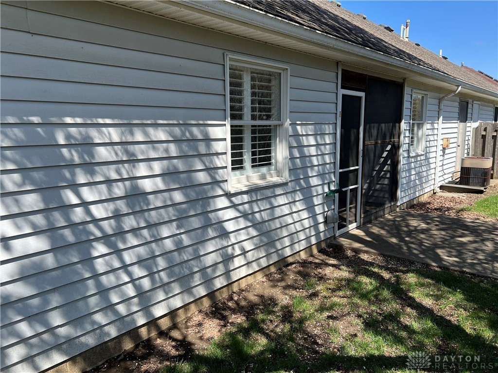 660 Thornburg Place, Tipp City, Ohio image 26